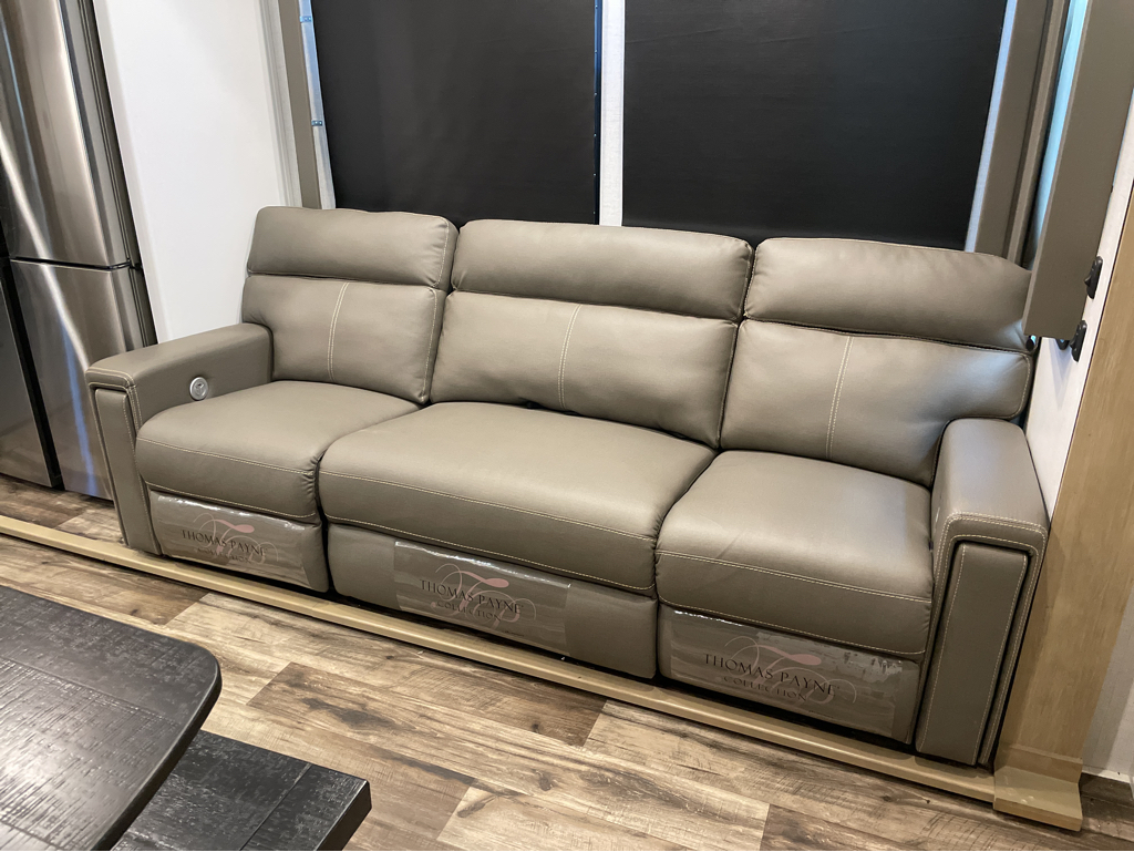 2023 Keystone Raptor 362 - Image 7