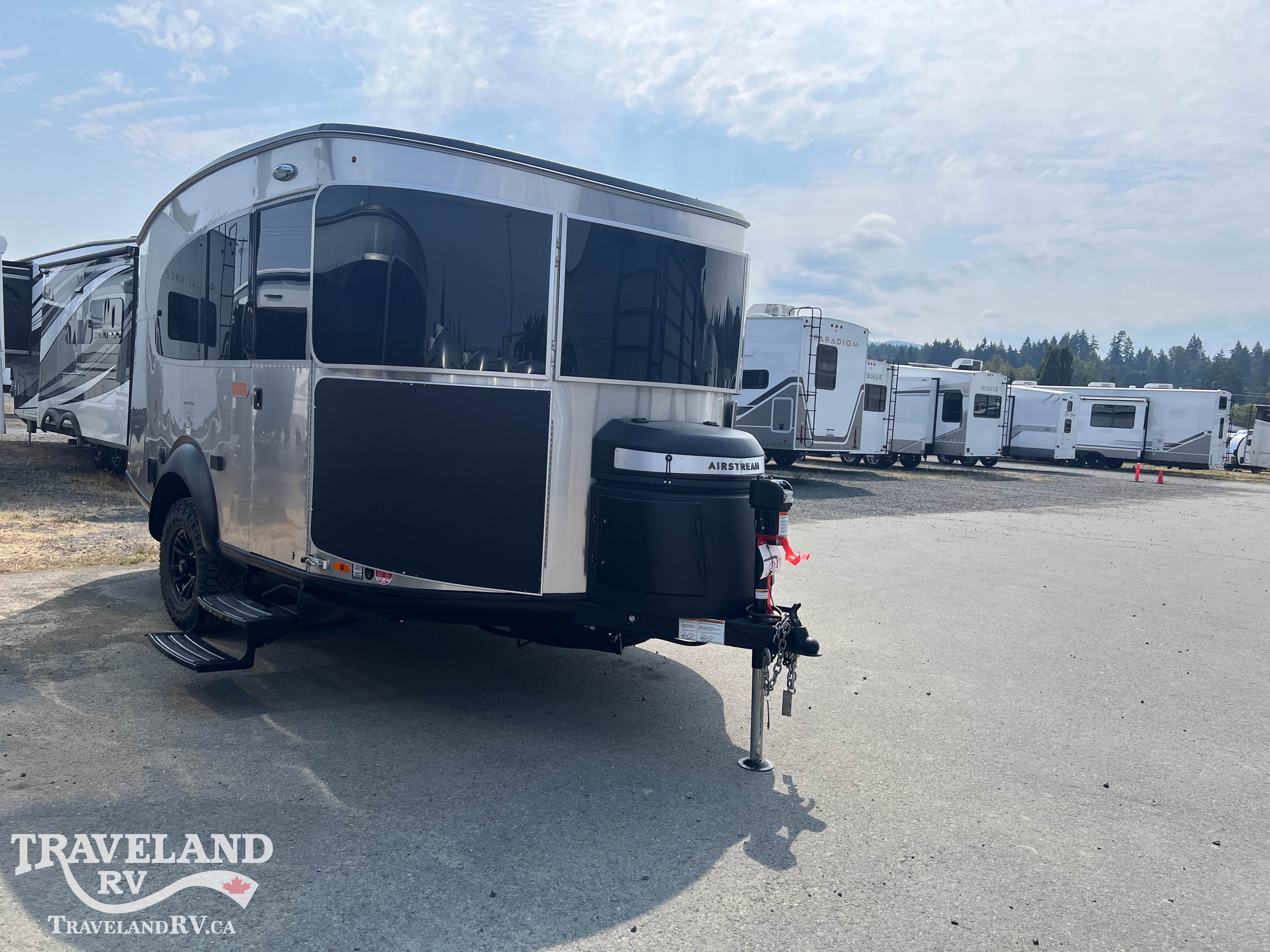 2027 AIRSTREAM 20XE BASECAMP - Image 1