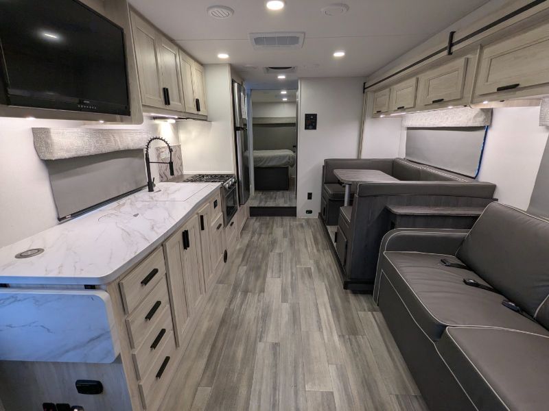 2024 Forest River Sunseeker 3010DS - Image 9