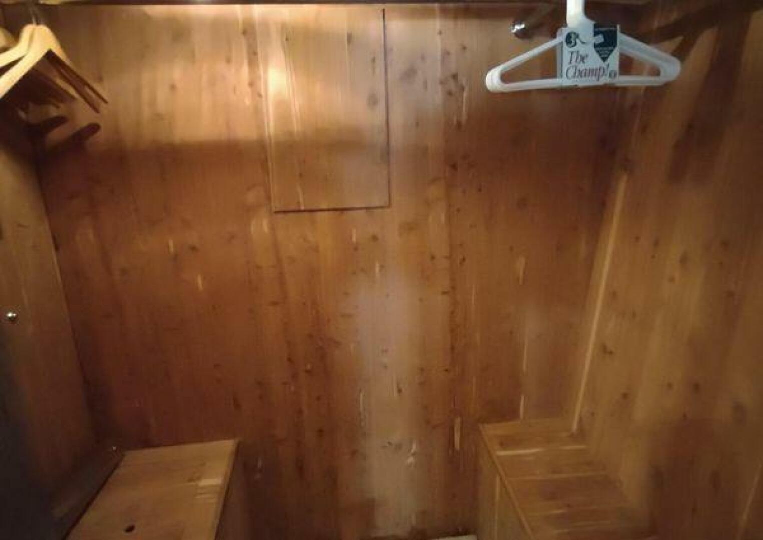 1996 Hatteras 50' Sport Deck - Image 69