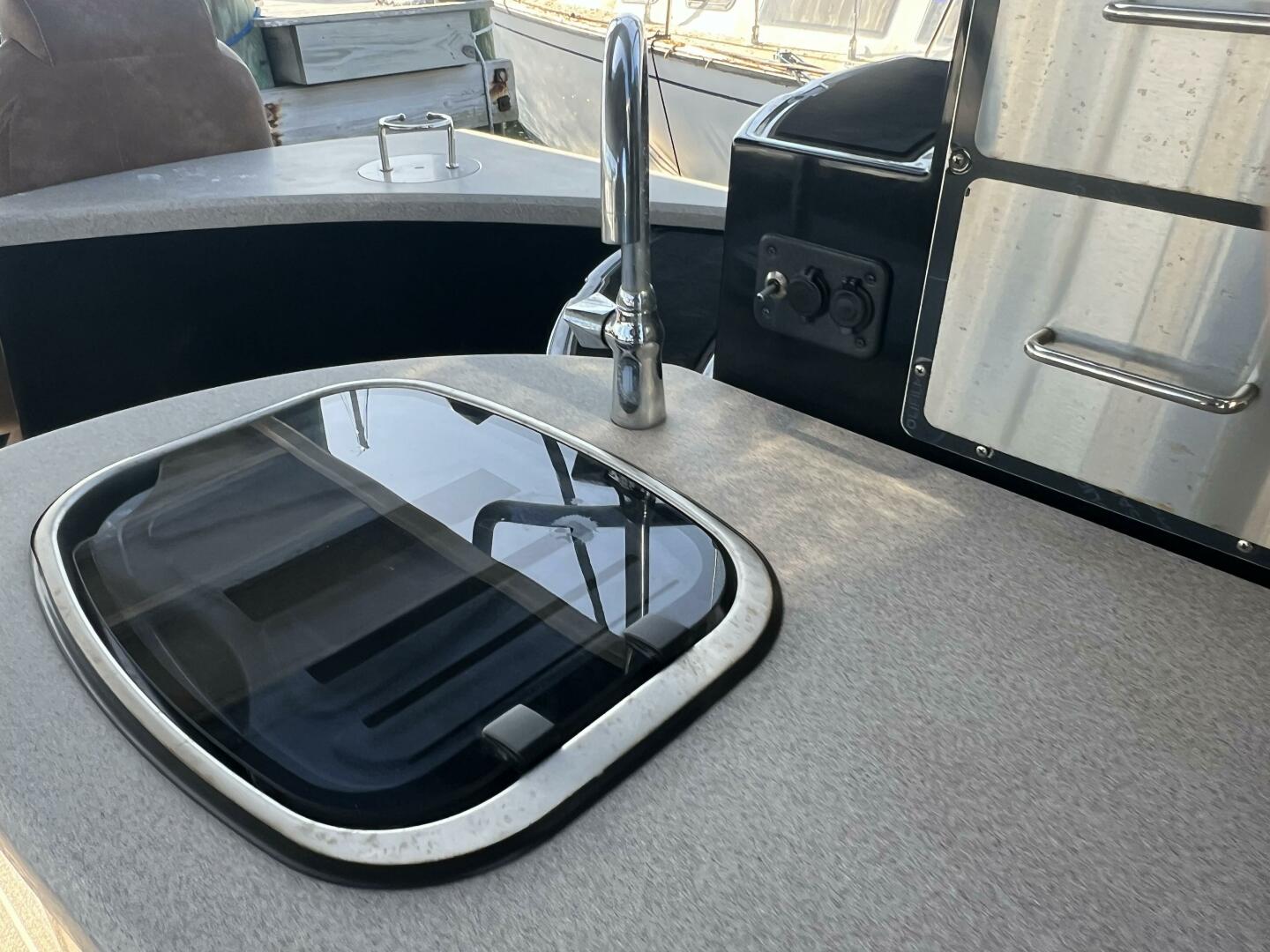 2024 Premier 330 Escalante - Image 32