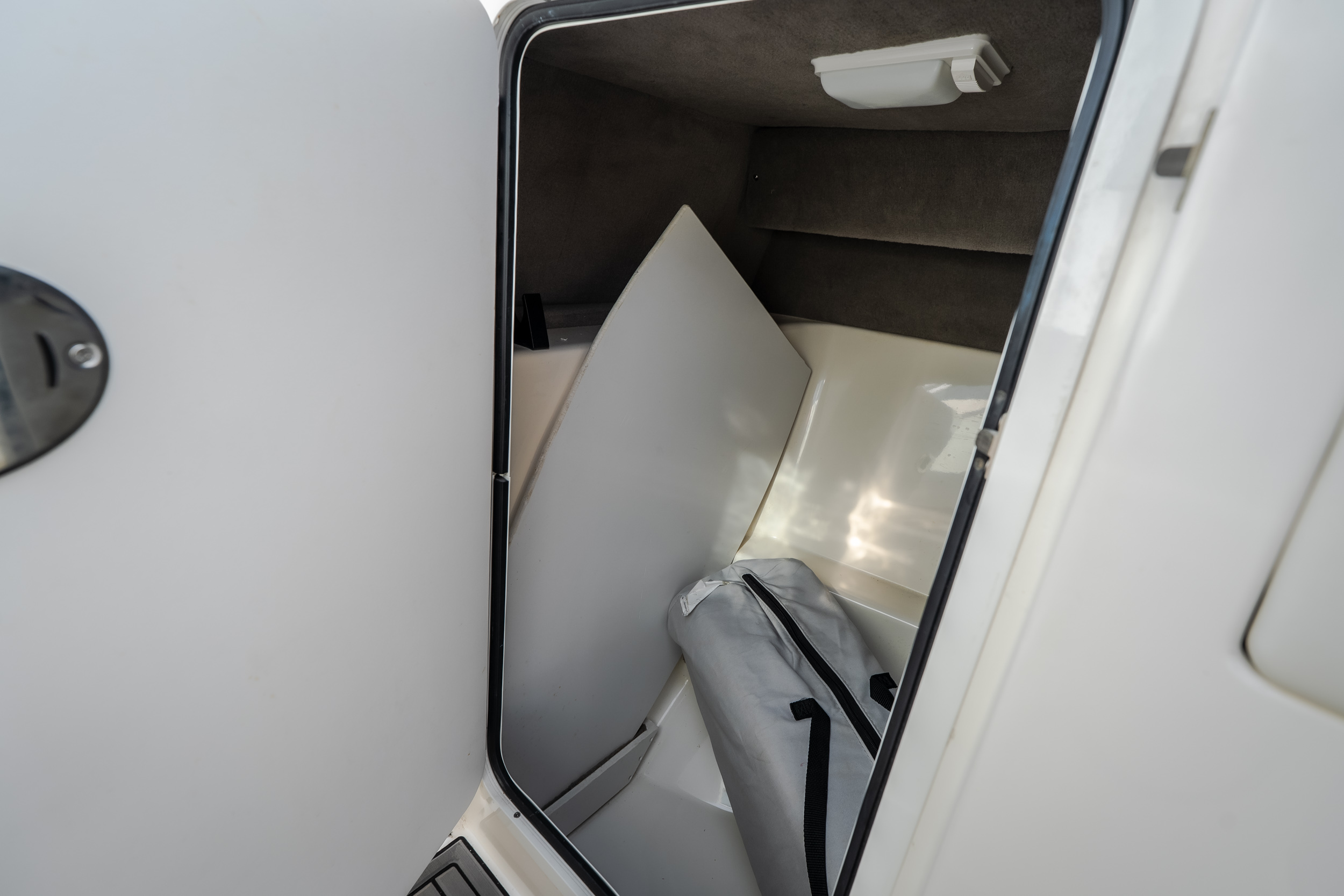 2006 Sea Ray 270 SLX - Image 26