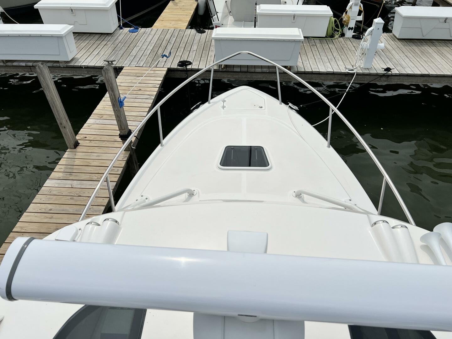 2012 Everglades 350 LX - Image 38