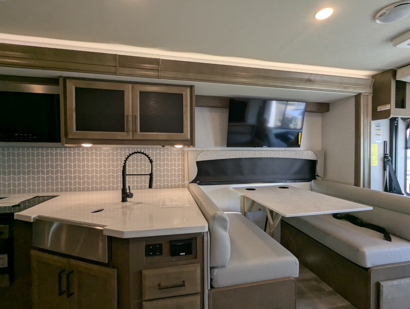 2026 Fleetwood Fortis 32RW - Image 17
