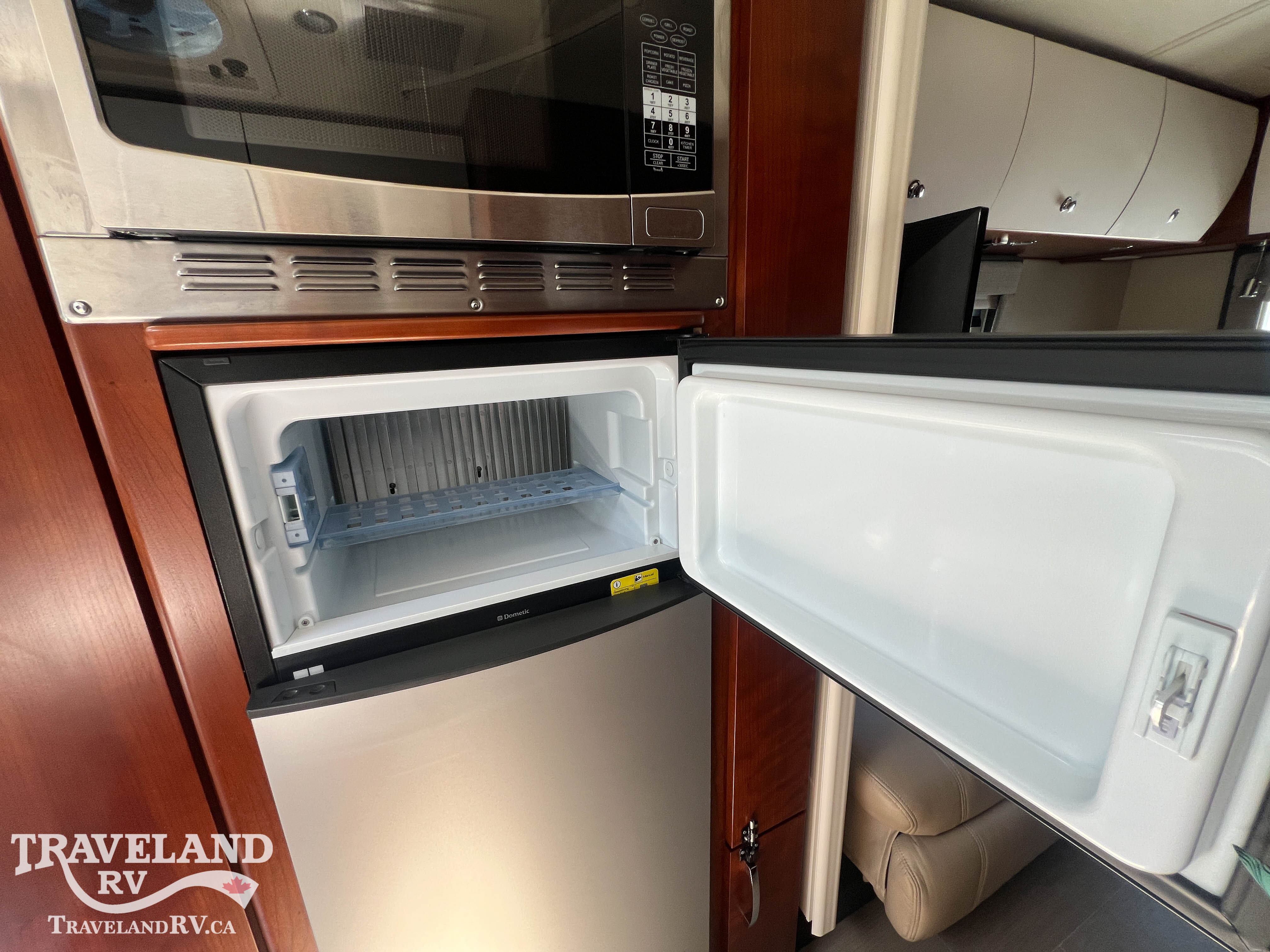 2015 Leisure Travel SERENITY S24CB - Image 28