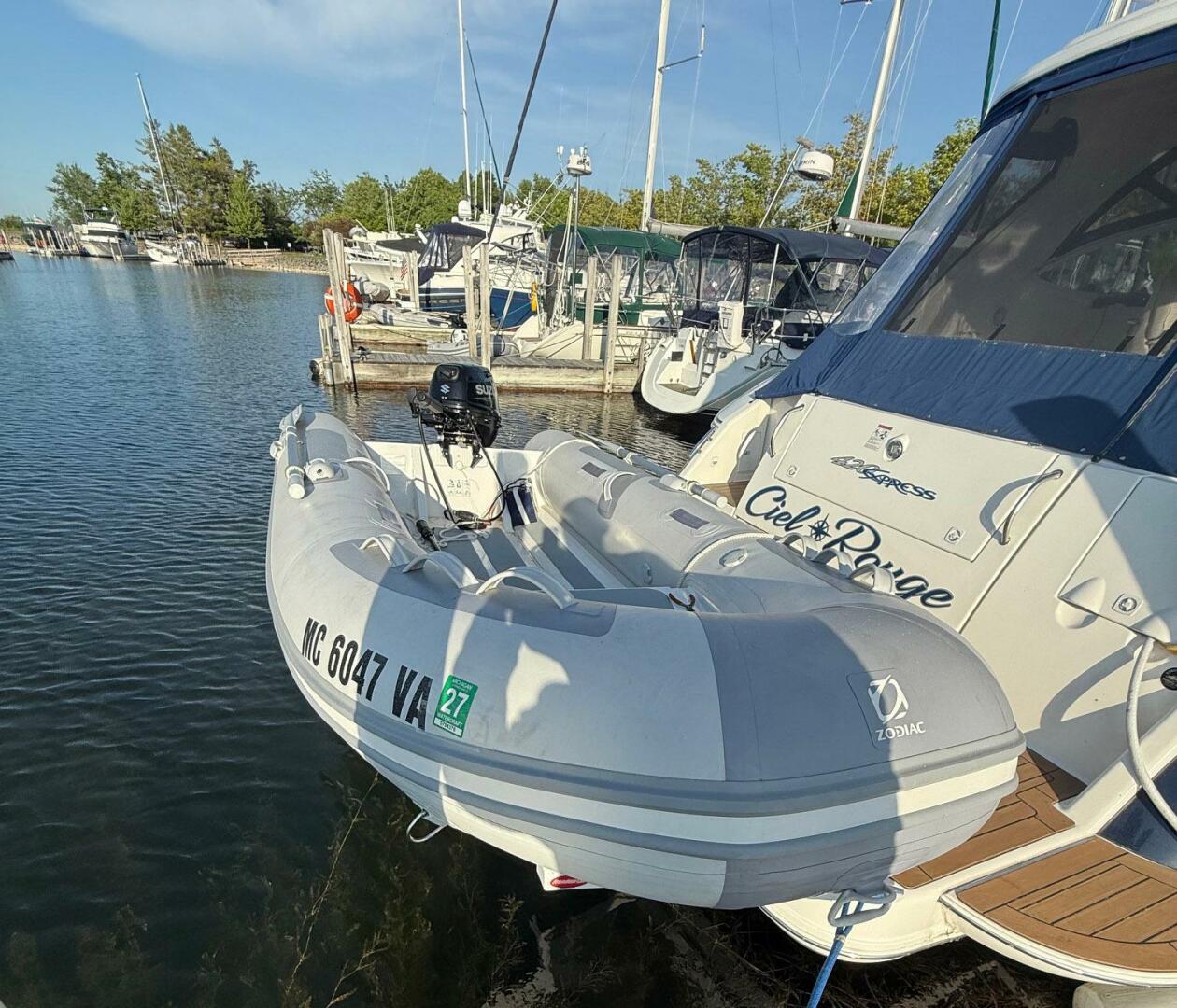 2006 Cruisers Yachts 420 Express - Image 36
