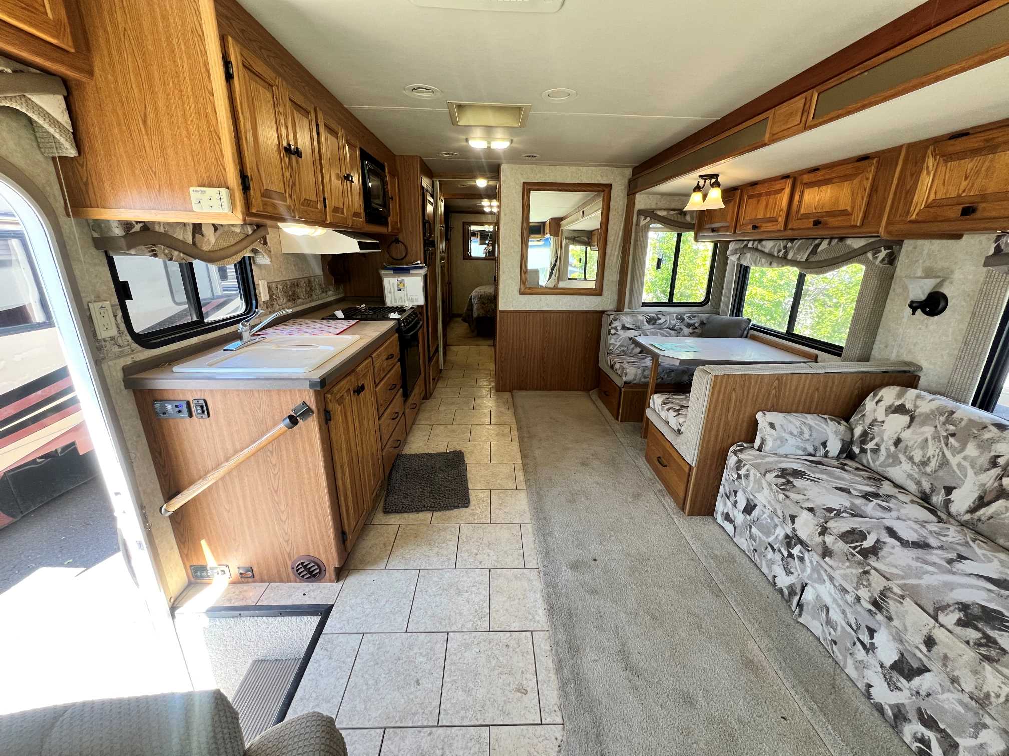 2005 Tiffin Allegro Bay 34XB - Image 11