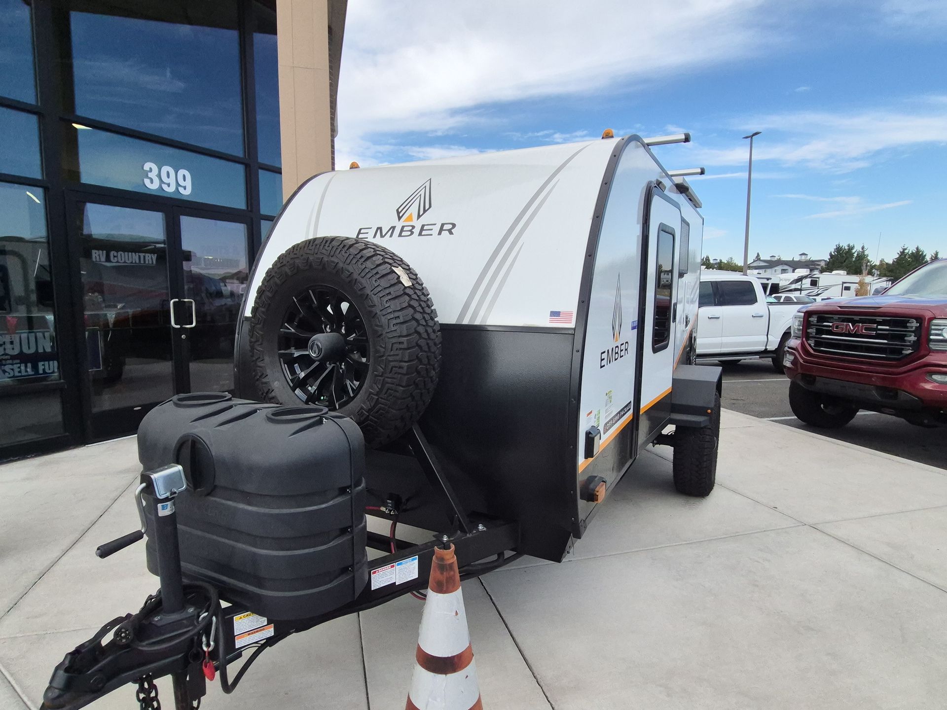 2026 Ember RV E-Series 12RK - Image 7