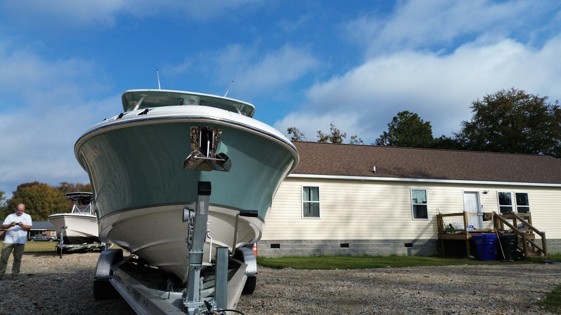 2023 Boston Whaler 240 Vantage - Image 5