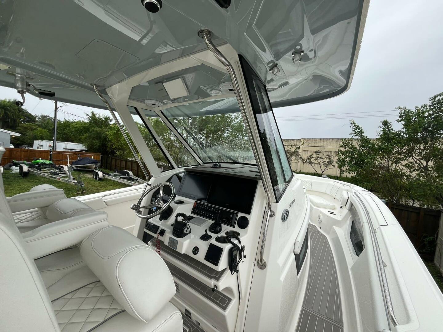 2021 Pursuit S378 - Image 13