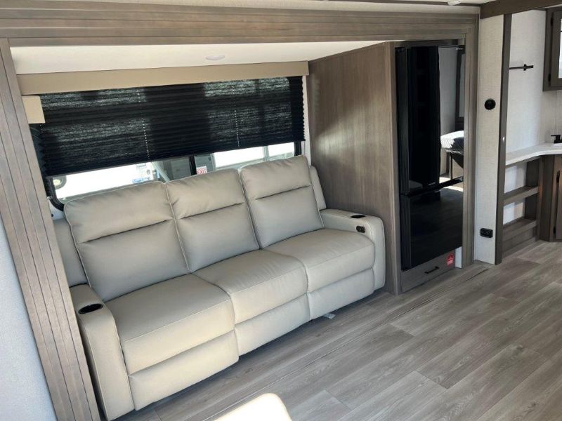 2026 Grand Design Transcend 245RLT - Image 5