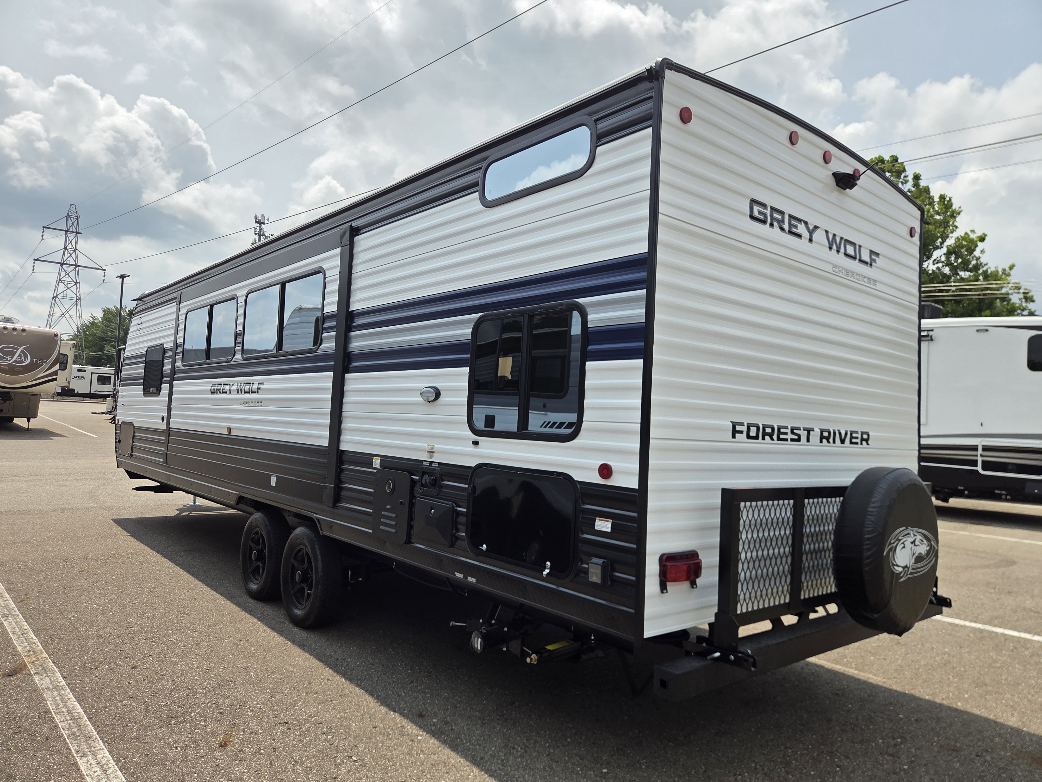 2027 Forest River Cherokee Grey Wolf 26KF - Image 3