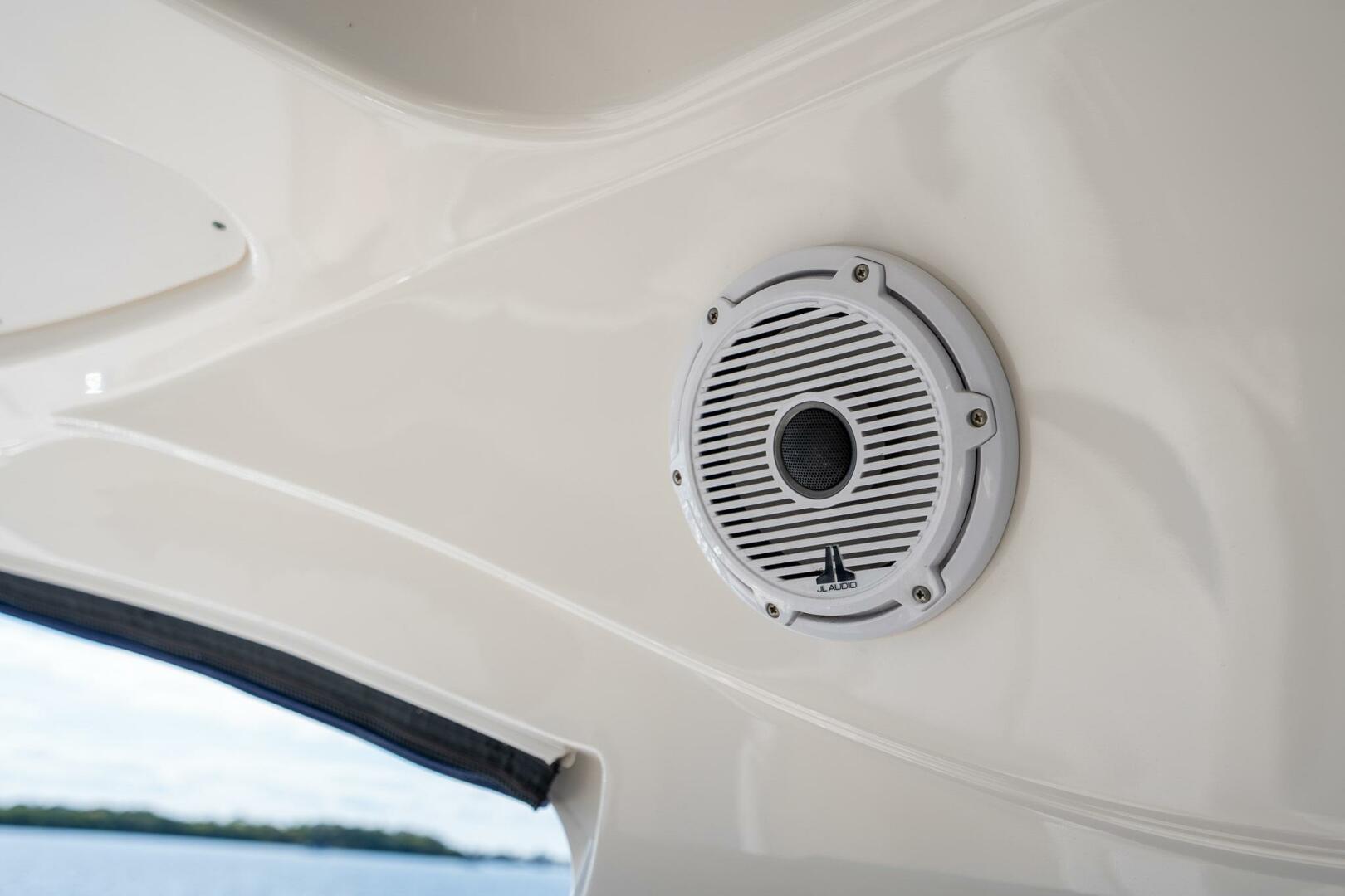 2005 Sea Ray 48 Sundancer - Image 28