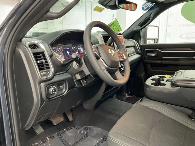 2026 Ram 2500 Big Horn 4x4 Crew Cab 6'4" Box - Image 13