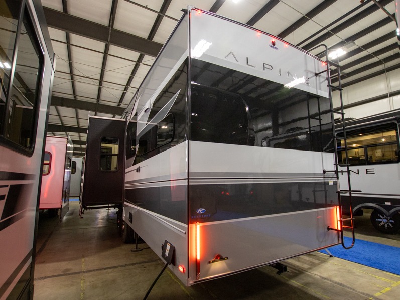 2025 Keystone Alpine 3910RK - Image 4