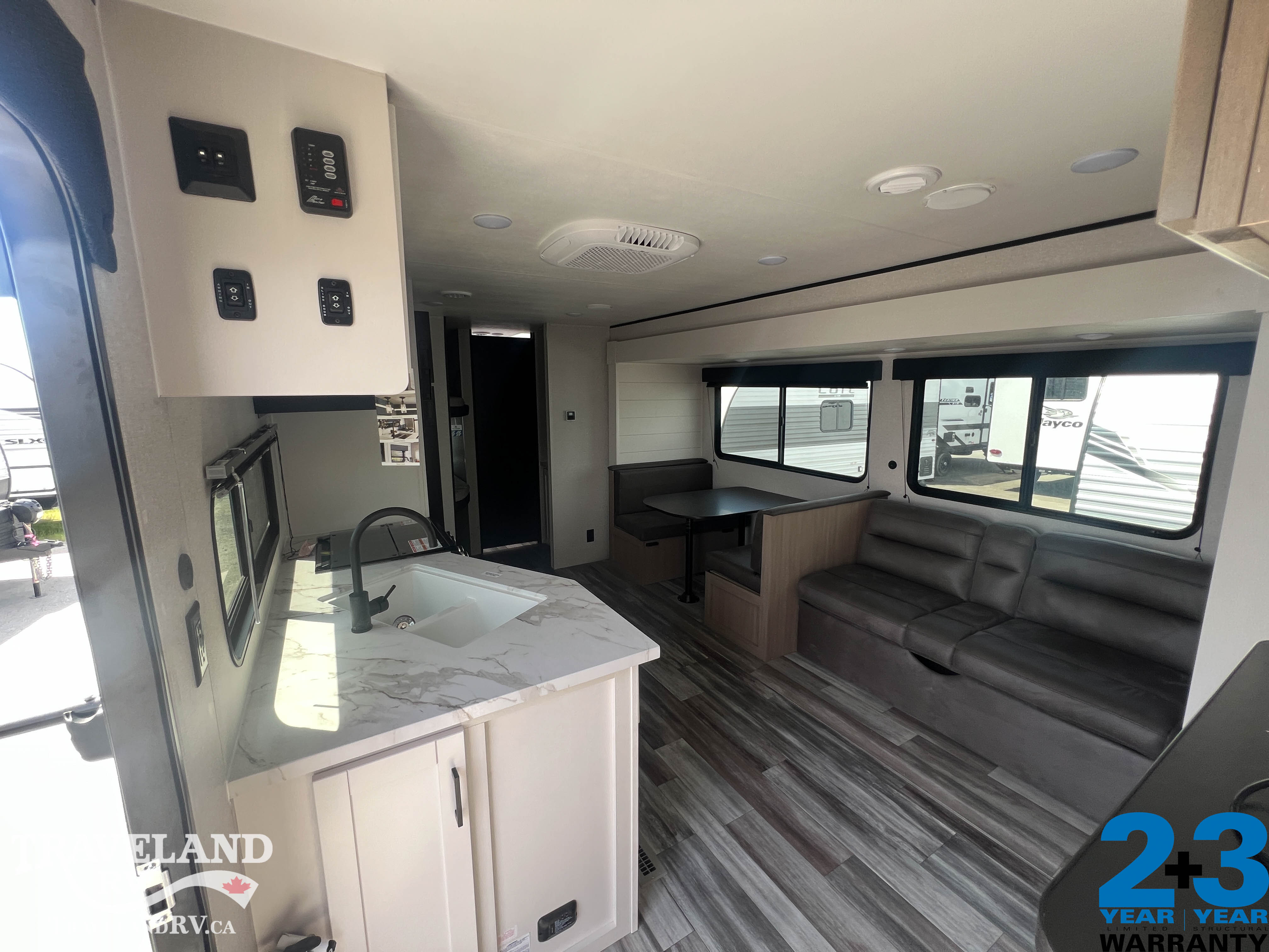 2026 Jayco Jay Flight SLX 261BHSW - Image 3