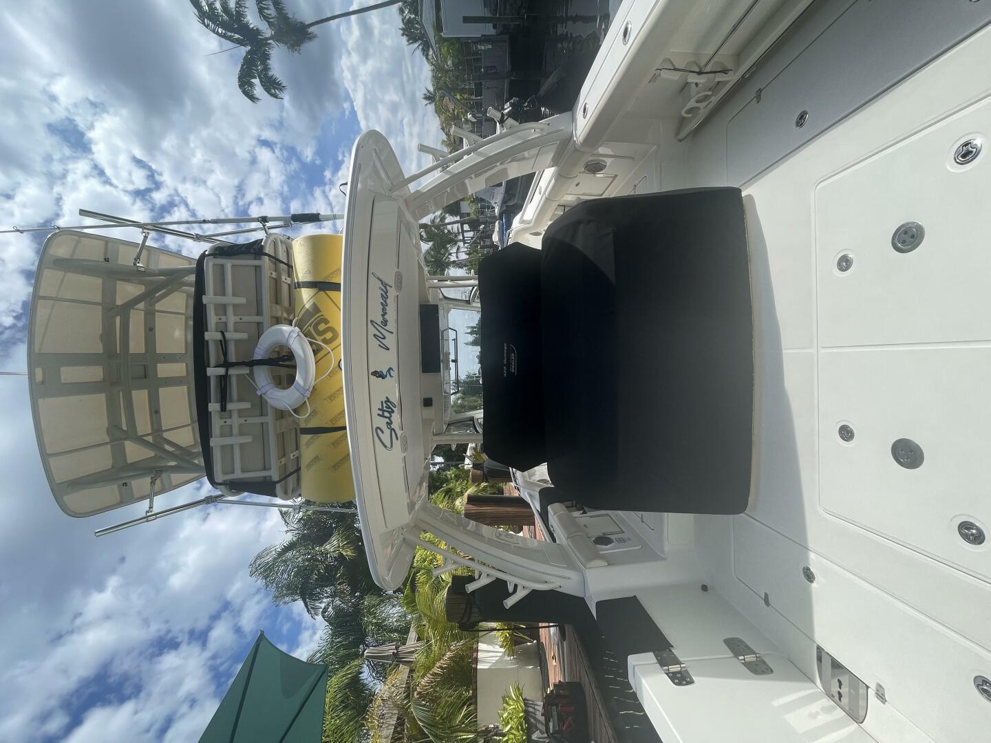 2016 Boston Whaler - Image 144
