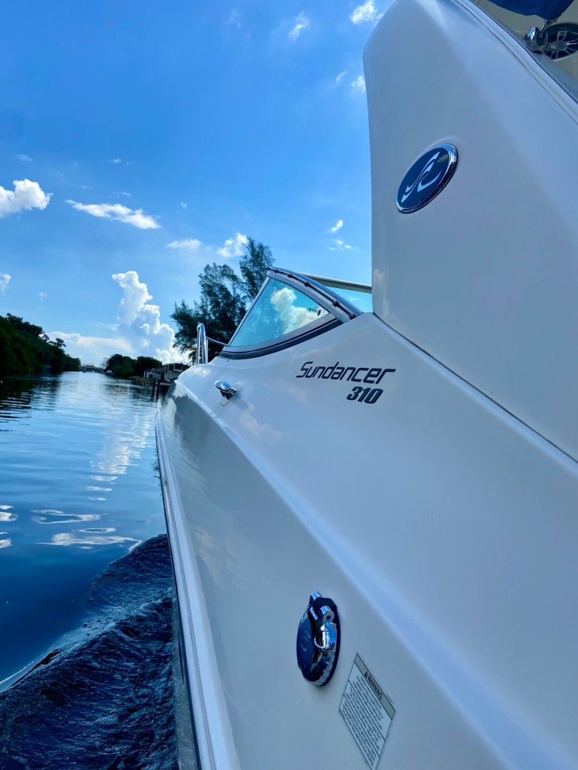 2013 Sea Ray 310 Sundancer - Image 7