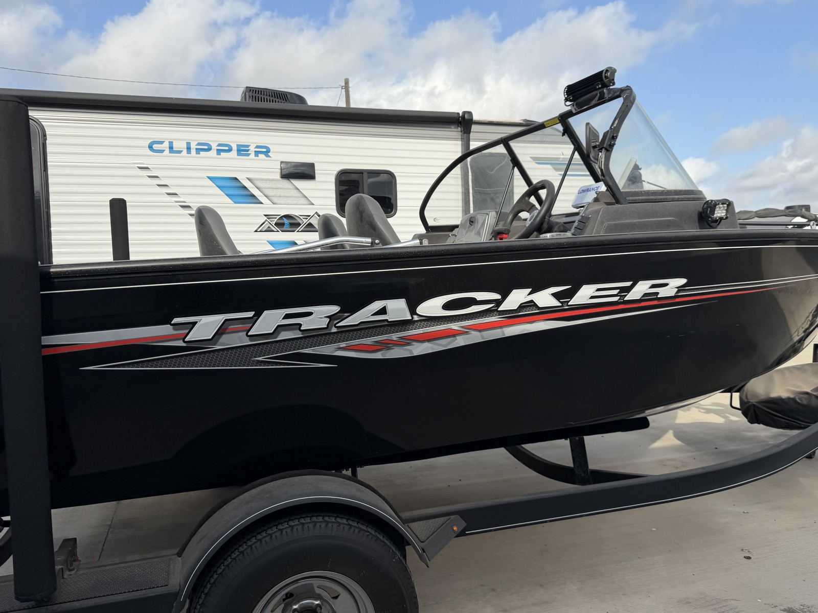 2022 TRACKER 2022 175 PRO GUIDE - Image 5