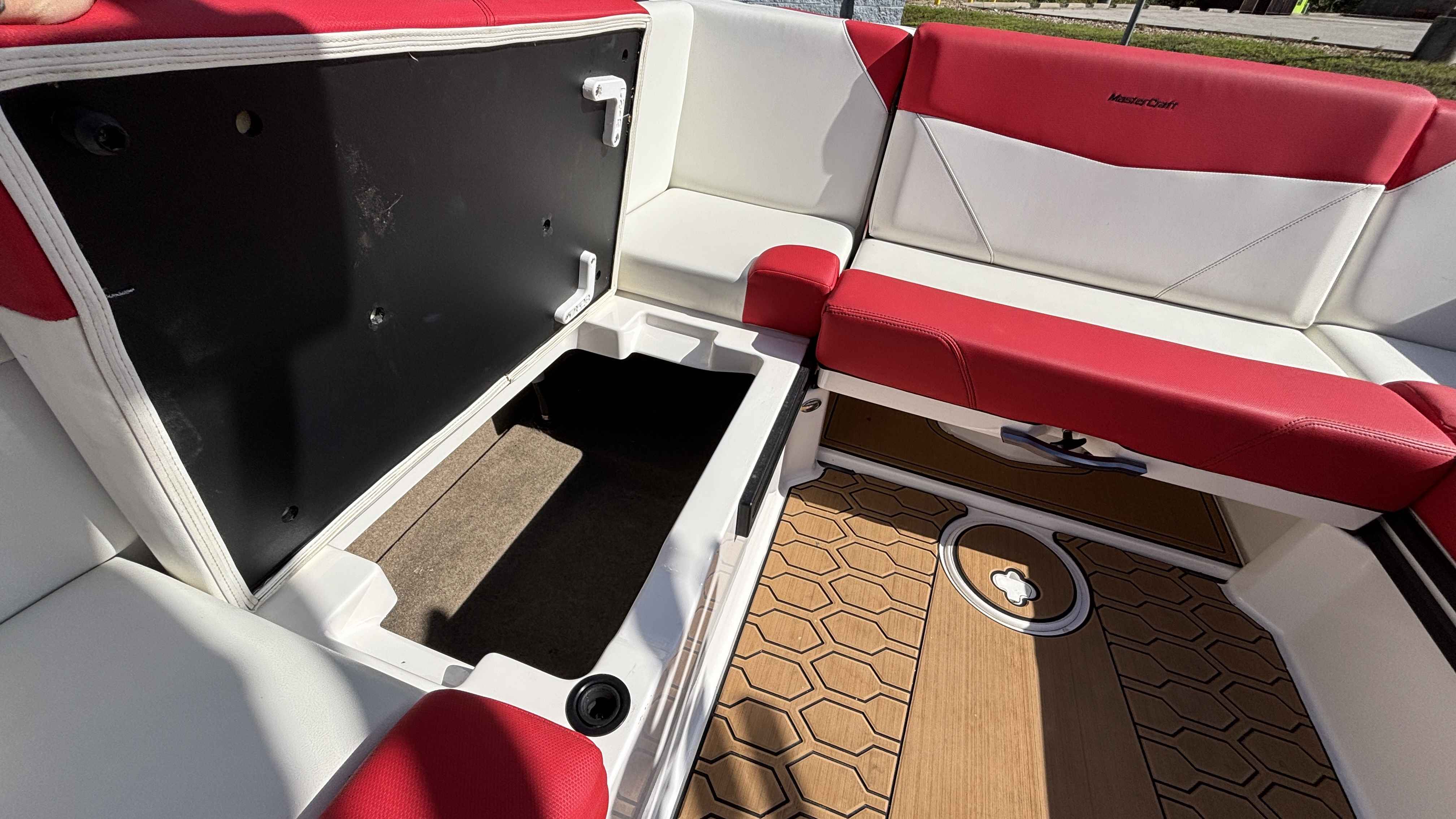 2023 MasterCraft NXT24 - Image 28