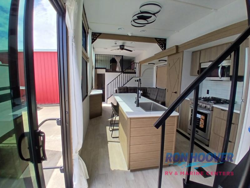 2026 FOREST RIVER 42ICE - Image 18