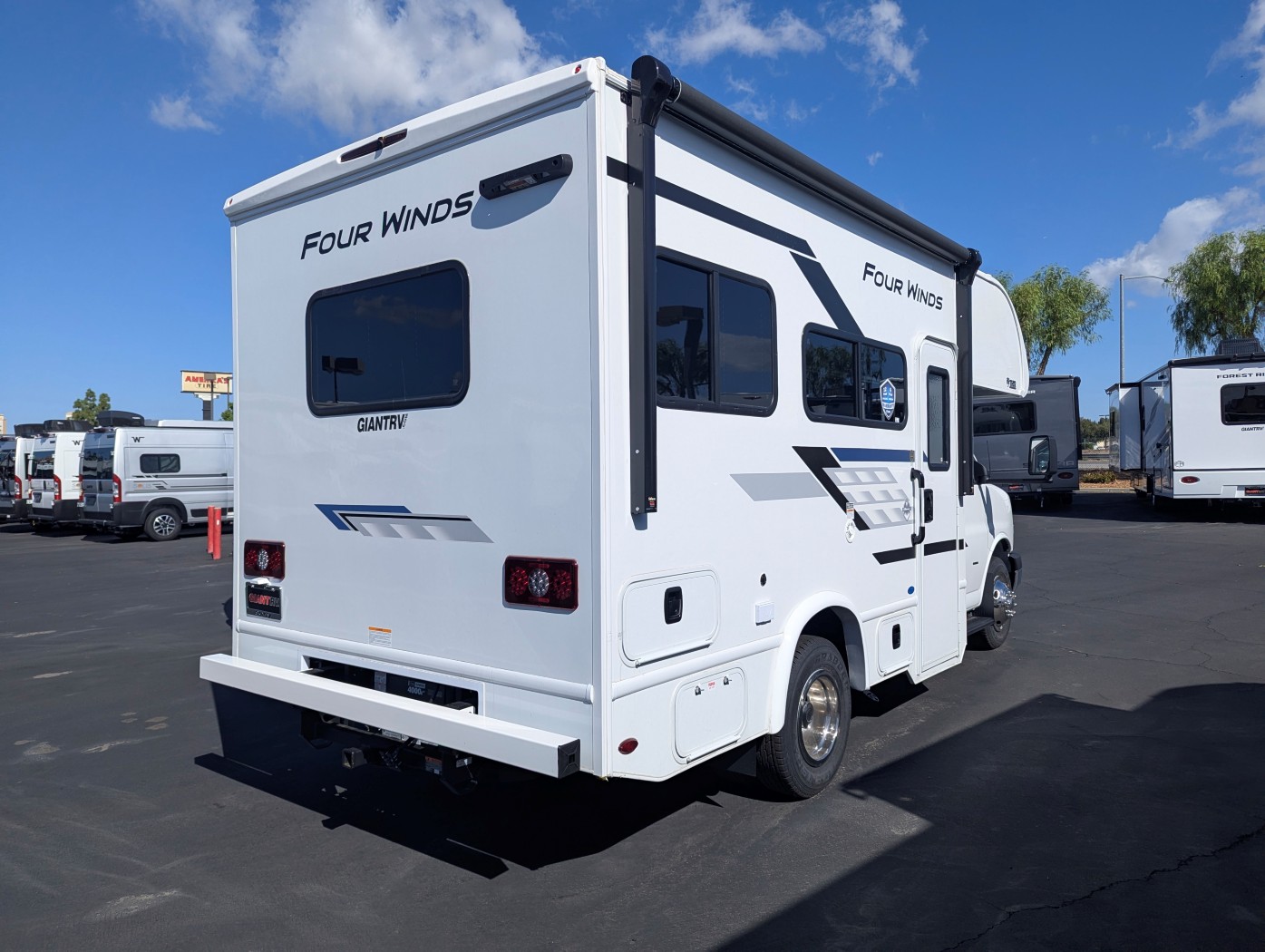 2027 Thor Motor Coach Four Winds 19Z - Image 6