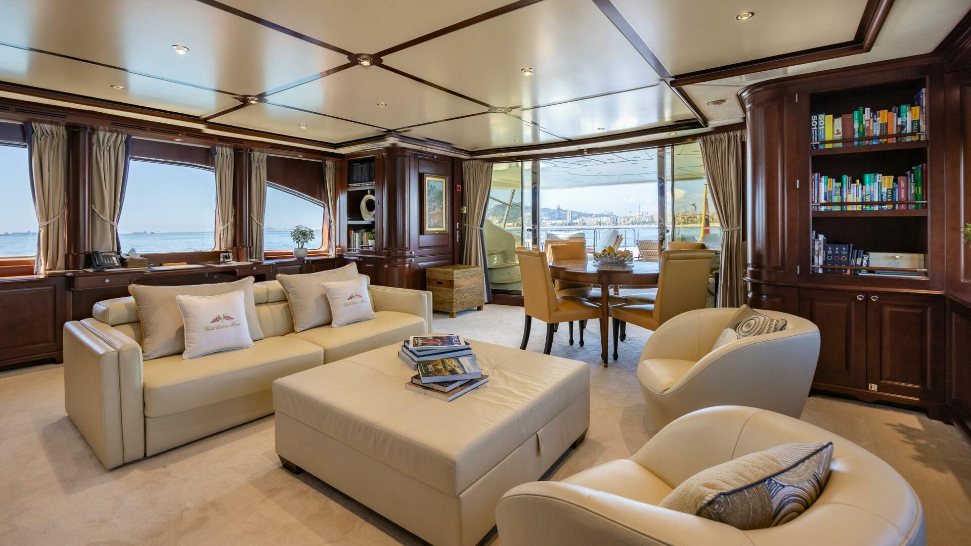 2009 Benetti Benetti Classic 120 - Image 38