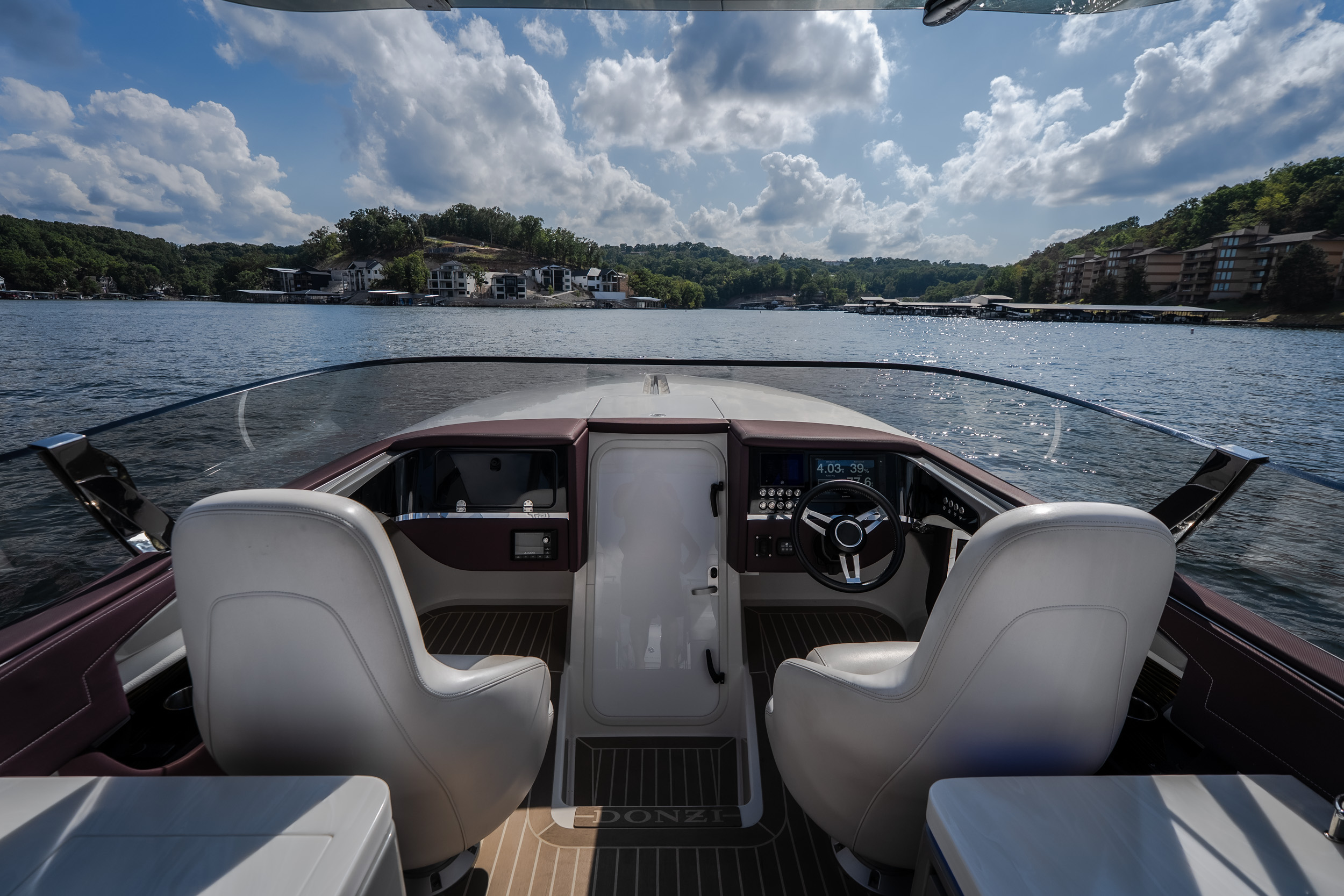 2019 Donzi 41 GT - Image 21