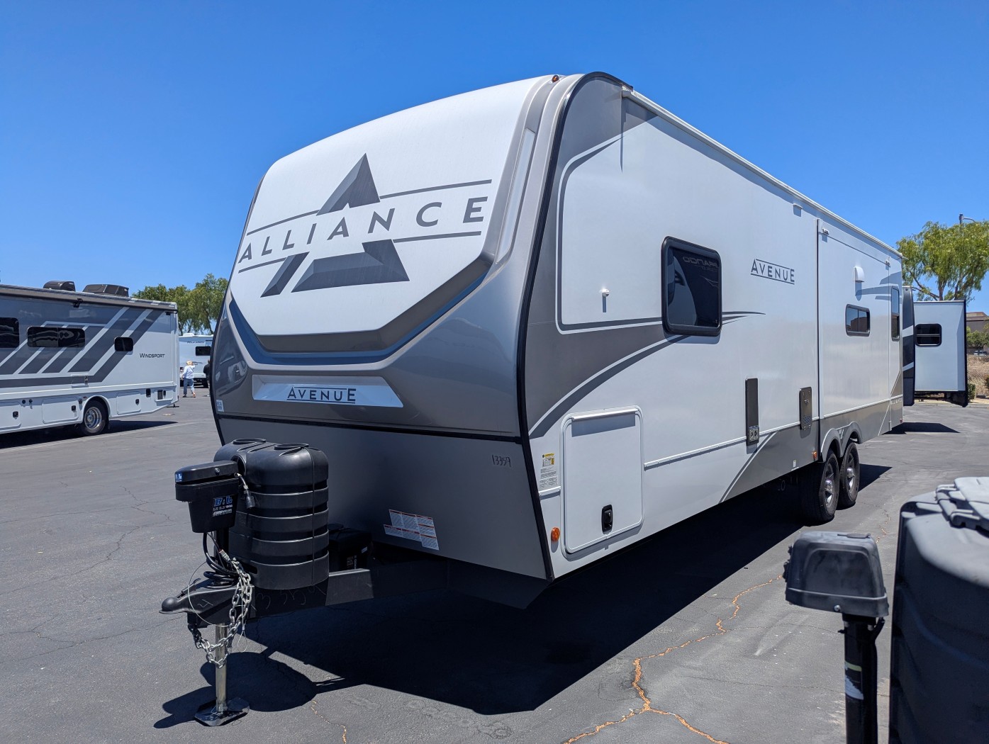 2026 Alliance RV Avenue 298RL - Image 3