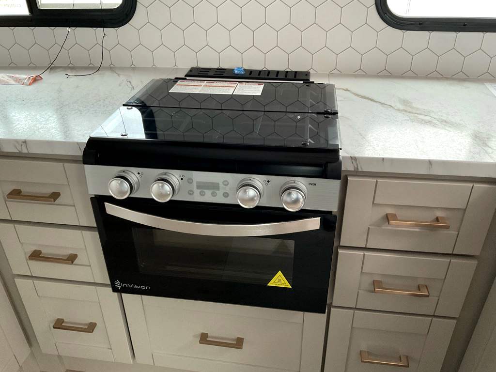 2027 JAYCO Jay Feather 25BH - Image 12