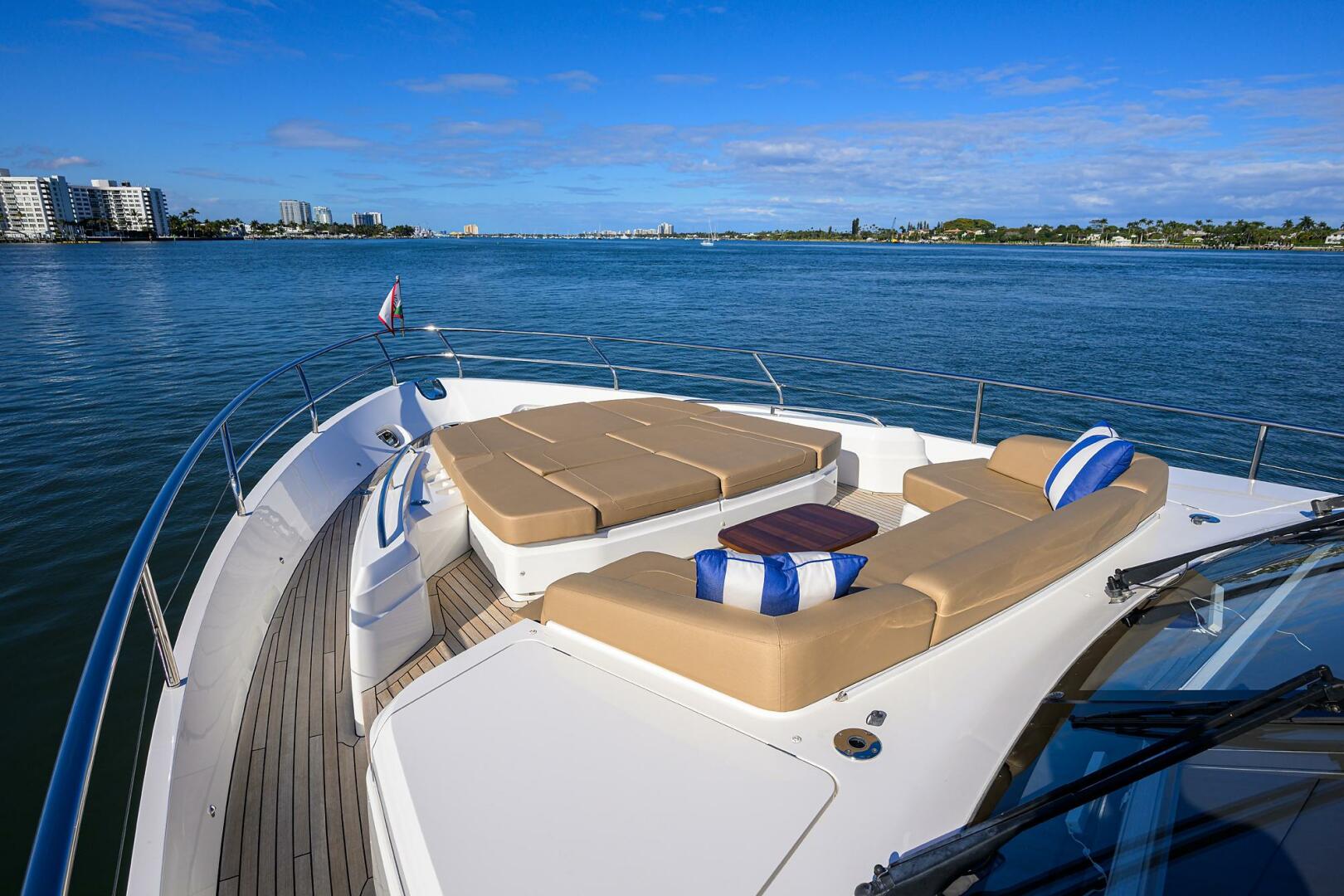 2003 Jupiter 31 Cuddy - Image 188