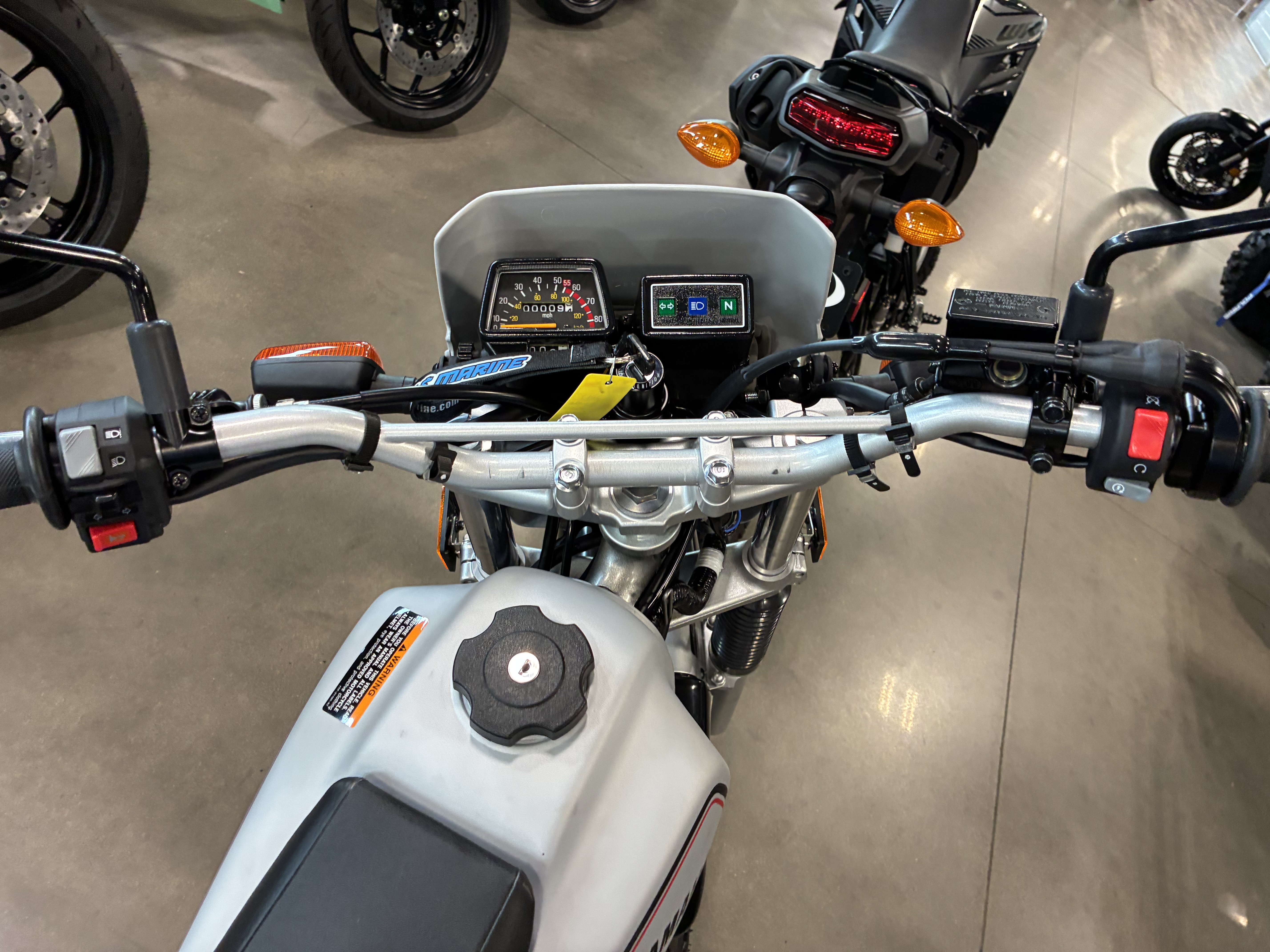 2027 Yamaha TW200 - Image 5