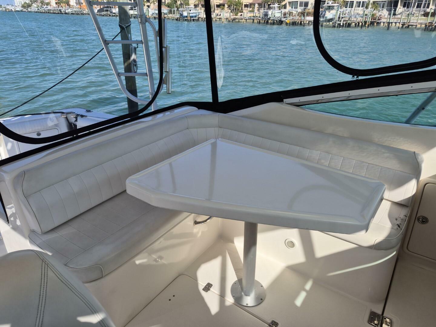 2004 Riviera 4000 Offshore - Image 35