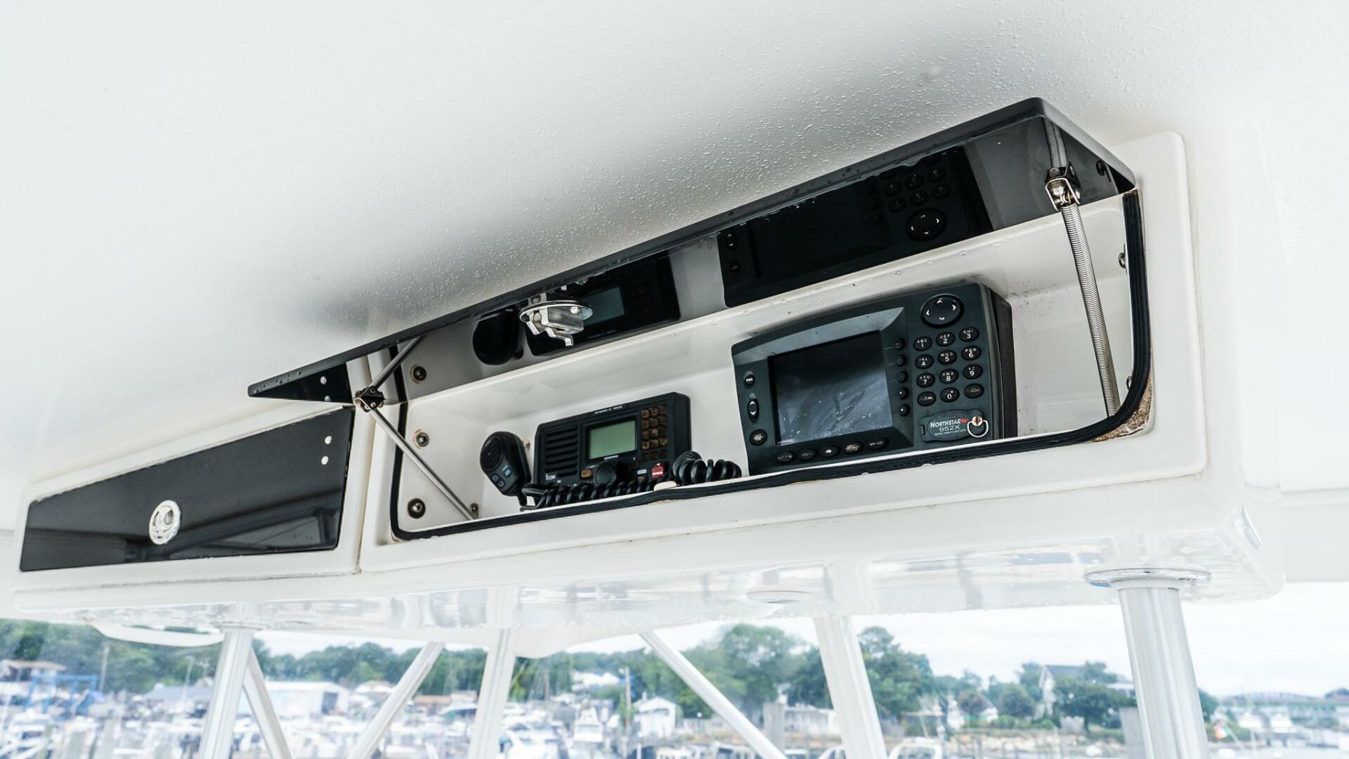 2003 Egg Harbor 42 Convertible - Image 38