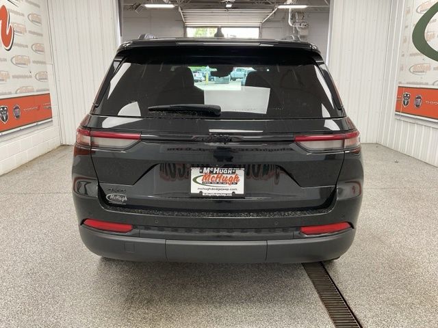 2024 Jeep Grand-Cherokee-L Laredo Altitude 4x4 - Image 6