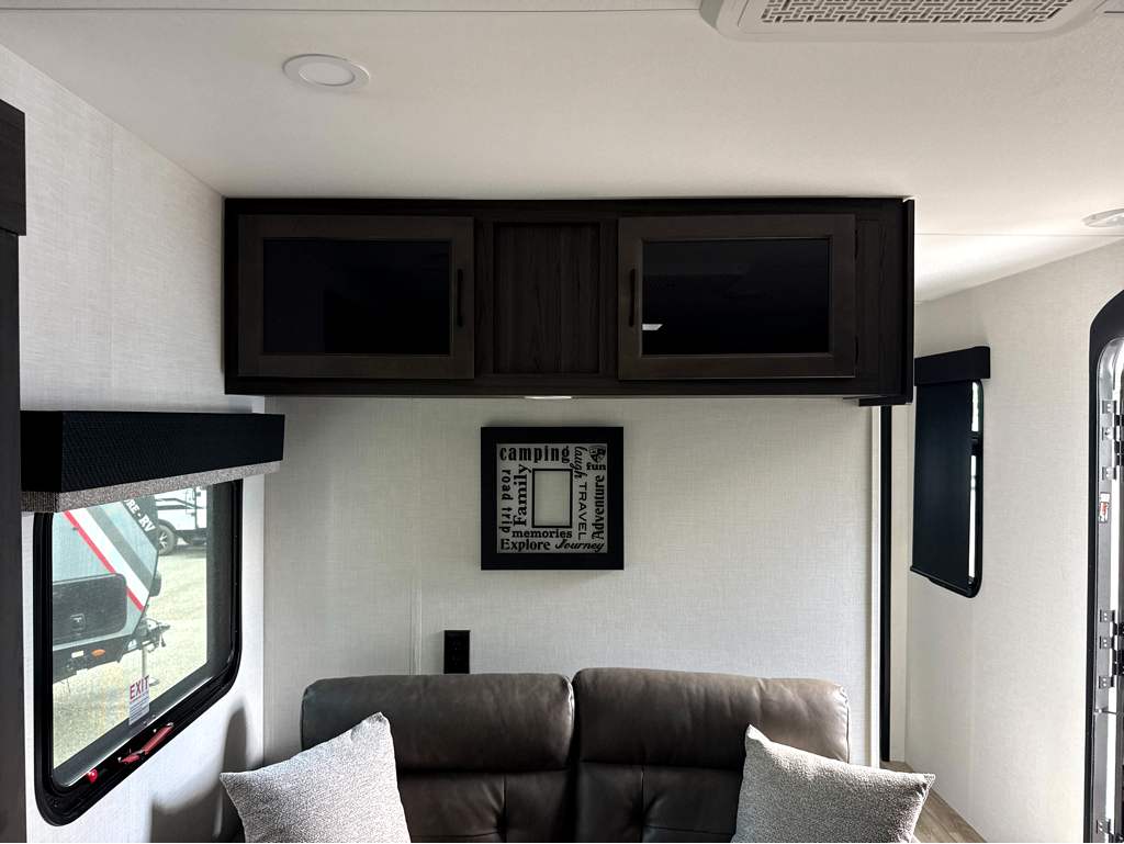 2027 VENTURE RV SPORTTREK 336VRK - Image 12
