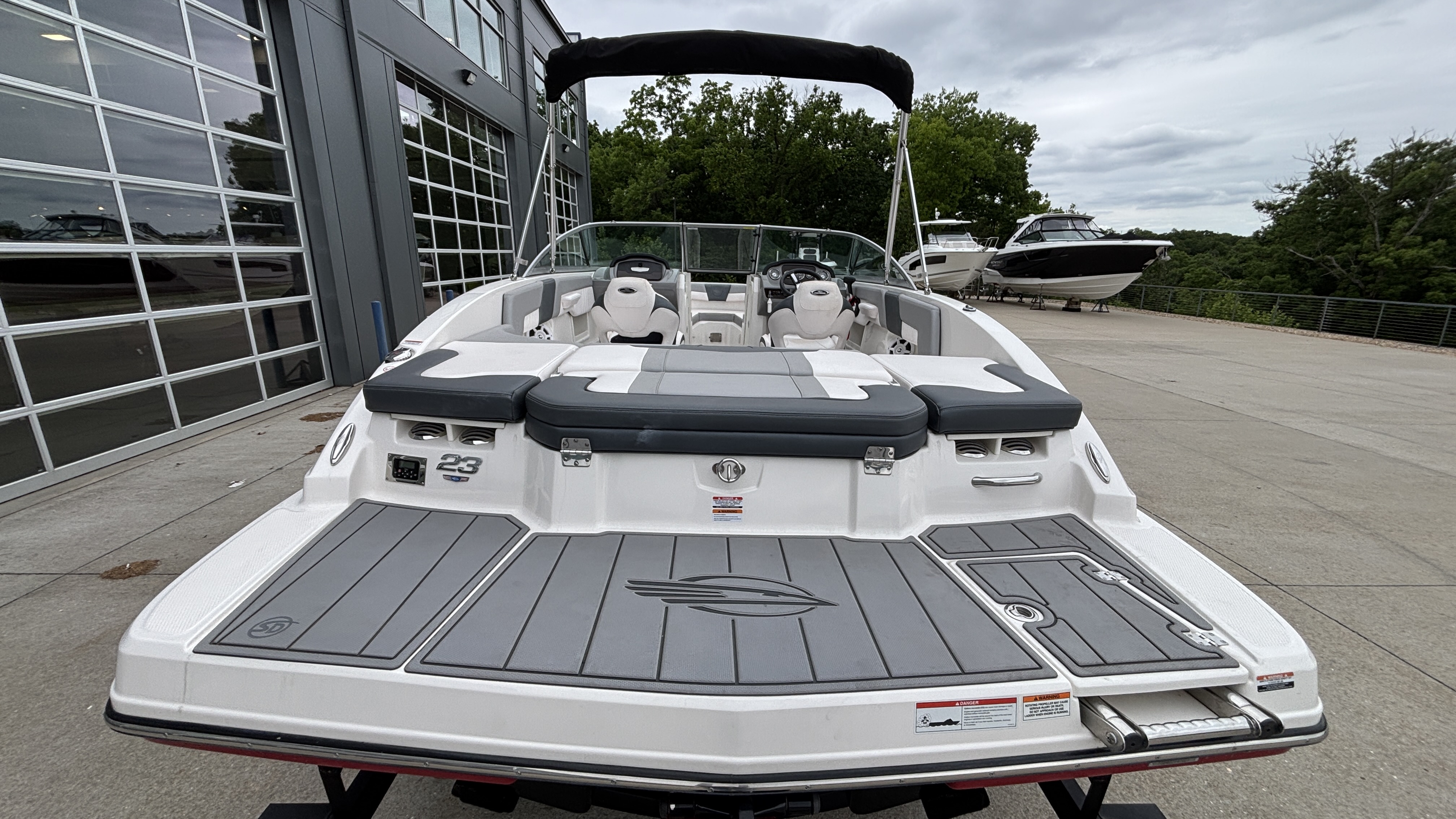 2021 Chaparral 23 SSi - Image 6