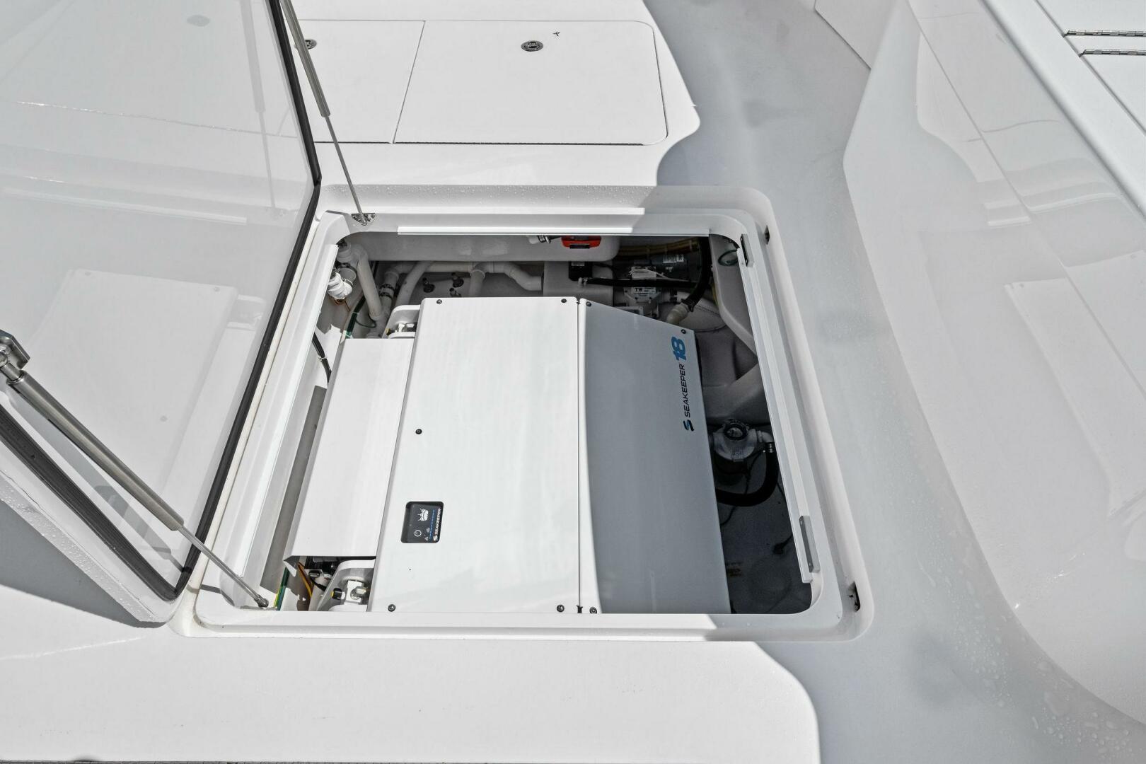 2025 Viking 58 Convertible - Image 45