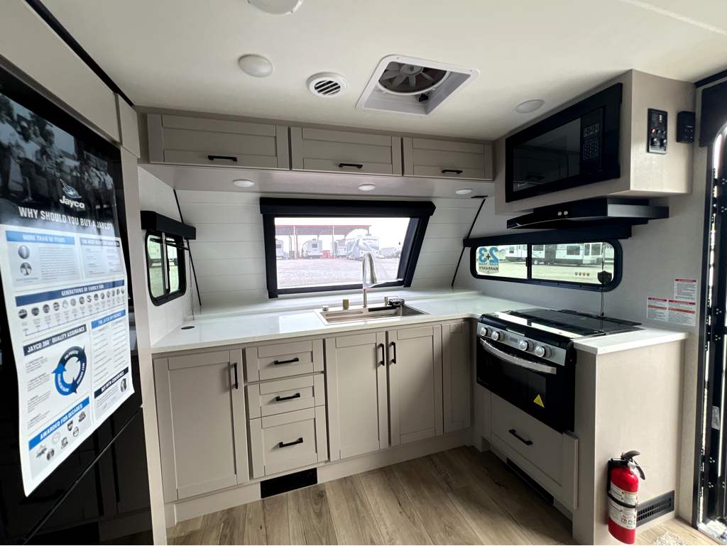 2026 JAYCO JAY FEATHER 24FK - Image 9