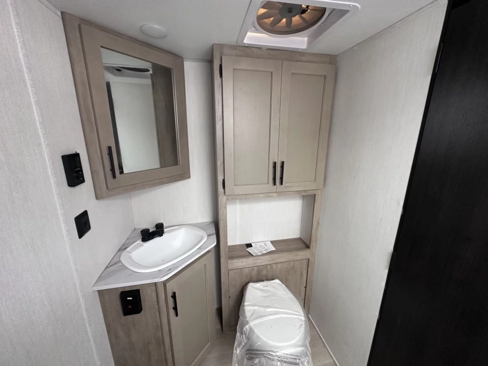 2026 FOREST RIVER CHEROKEE GREY WOLF 23MK - Image 28