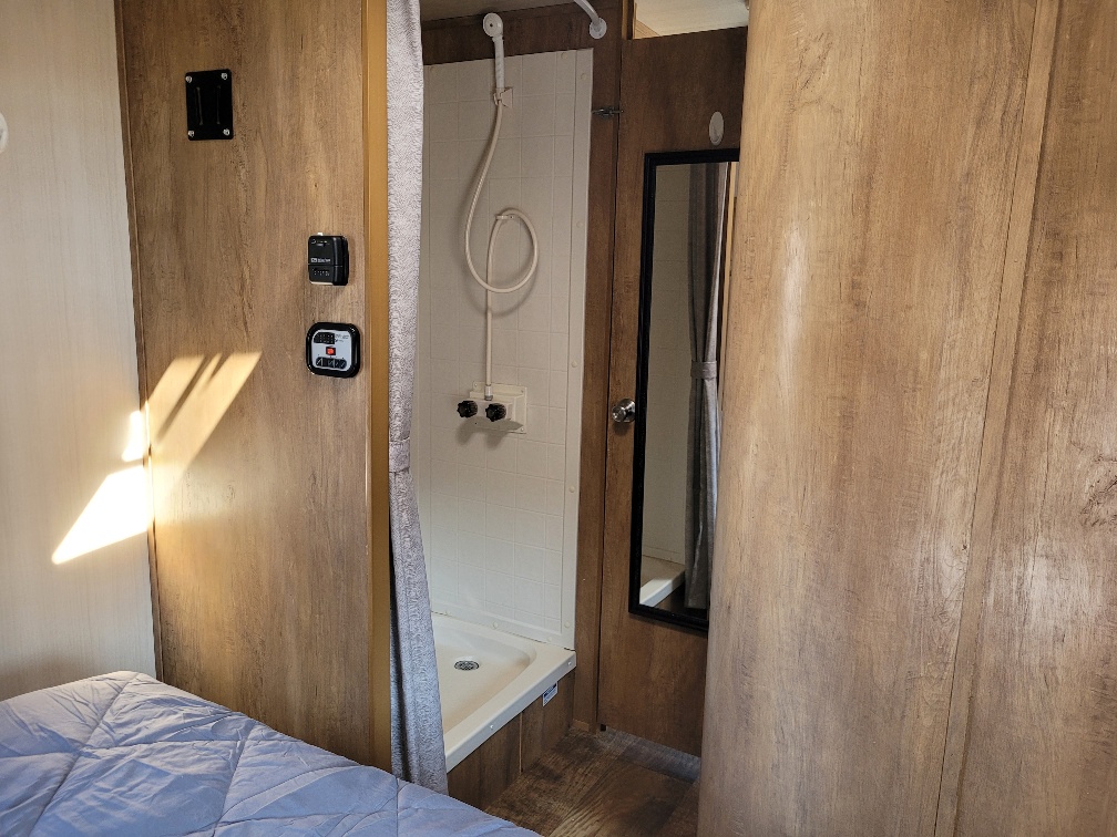 2017 Gulf Stream Vintage Cruiser 19ERD - Image 20