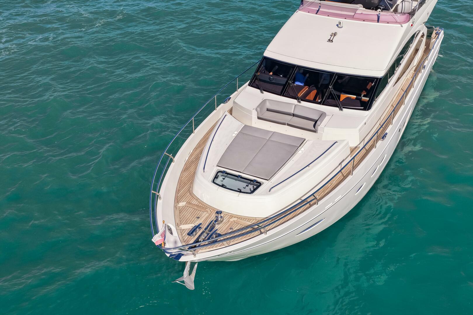 2014 Princess Y72 - Image 34