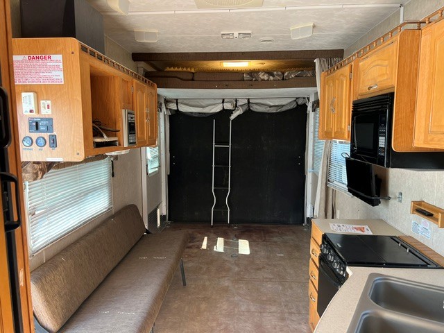 2007 Forest River Sierra Sport 27RDSP - Image 5