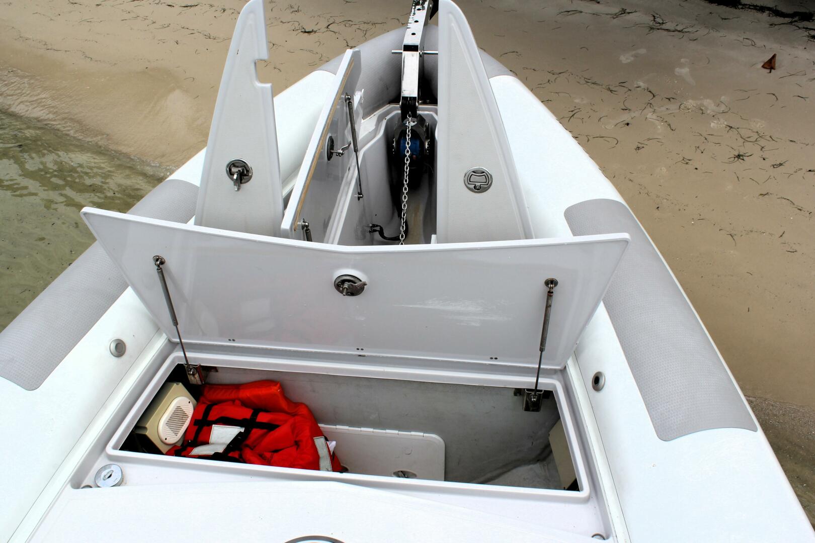 2013 Zeta 34 Custom - Image 4