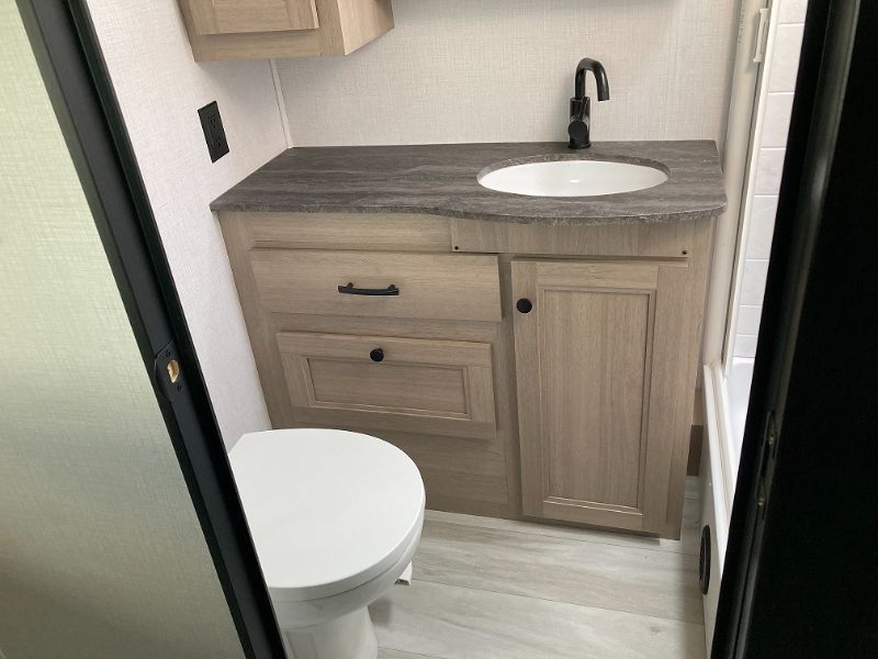 2026 Forest River Sunseeker LE 3250SLEF - Image 24