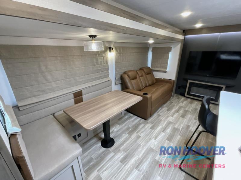 2025 FOREST RIVER 3400BH - Image 4