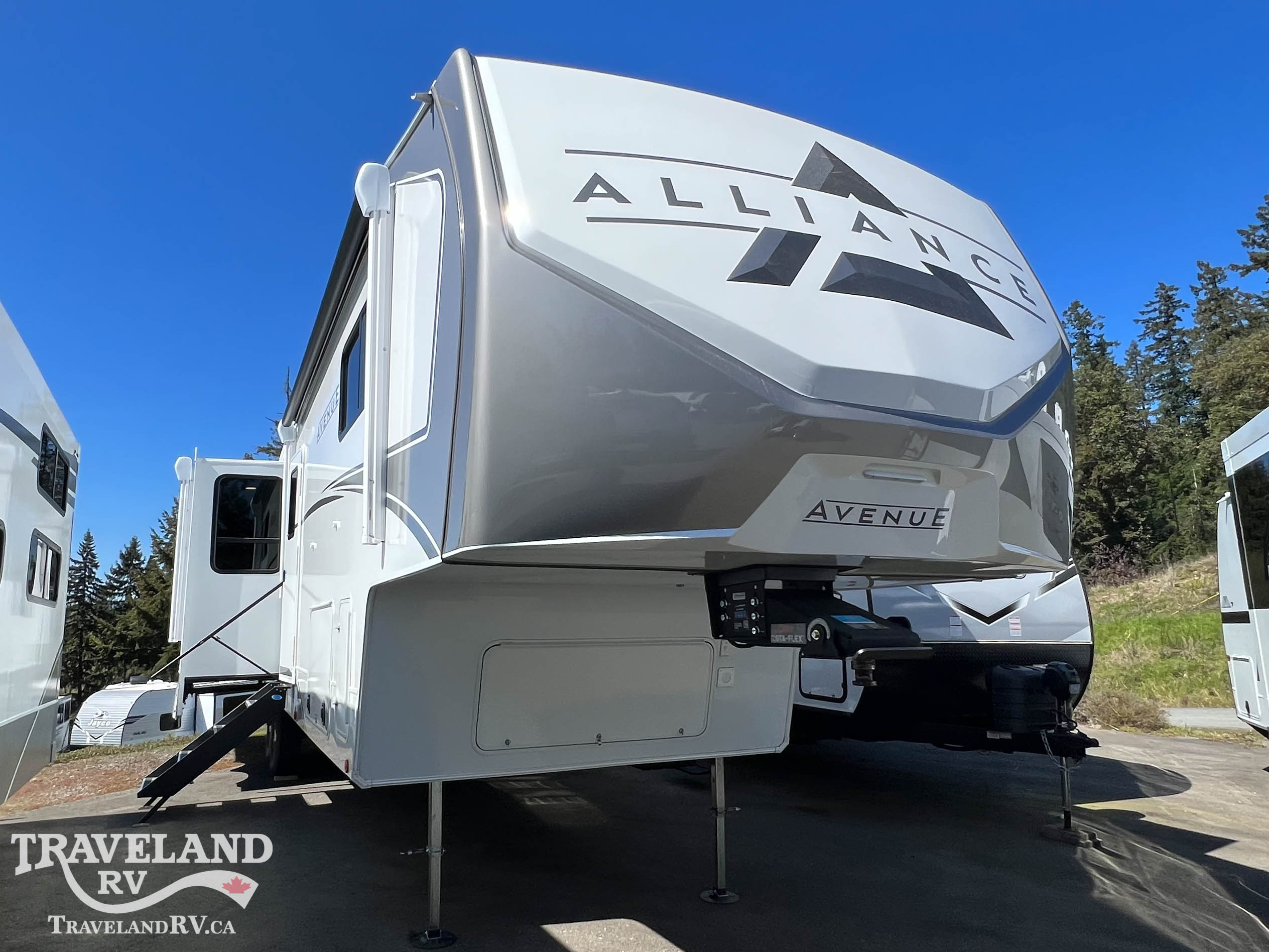 2026 Alliance RV AVENUE 35RKS - Image 1