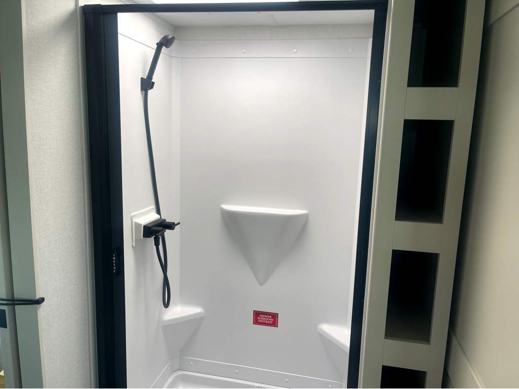 2027 GRAND DESIGN IMAGINE 23LDE - Image 28