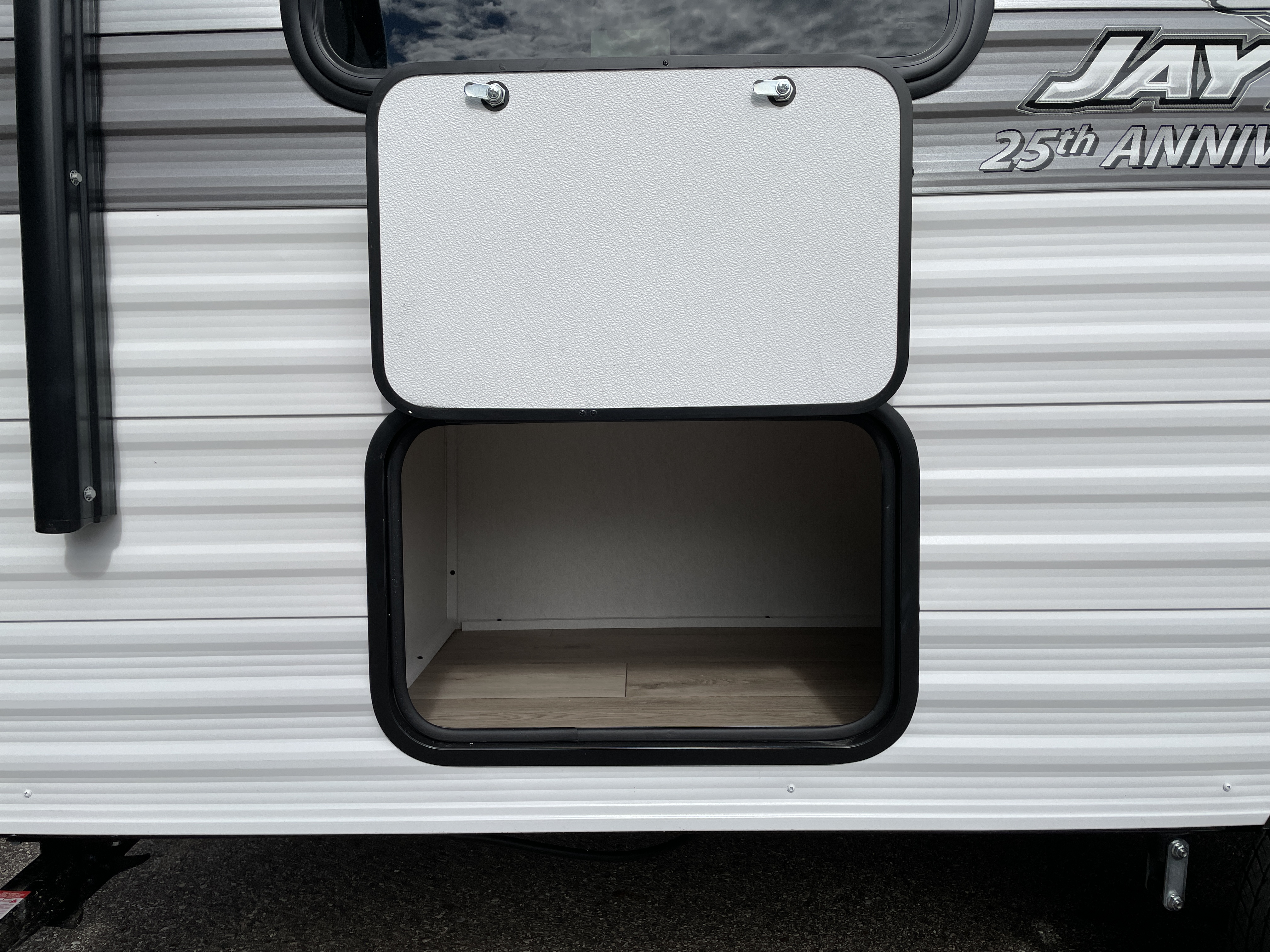 2027 Jayco Jay Flight SLX 172DB - Image 6