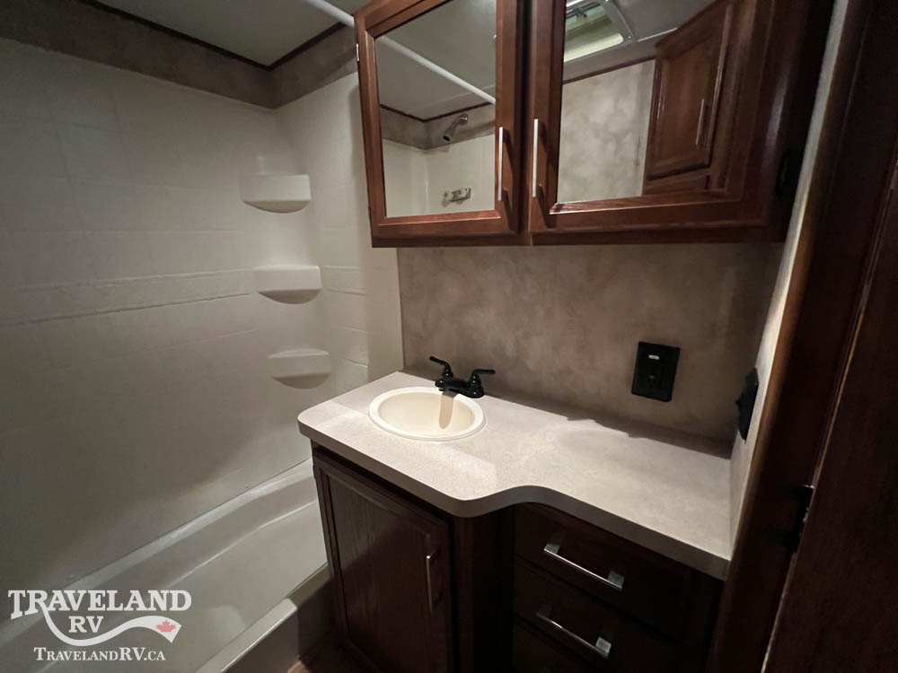 2014 CrossRoads Cruiser Aire CFL29MK - Image 28